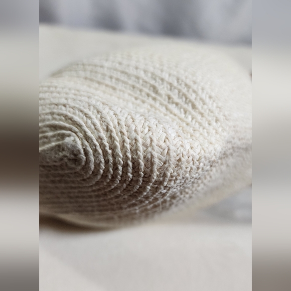 Burberry White House Check mini Drawstring tote. - Picture 6 of 13